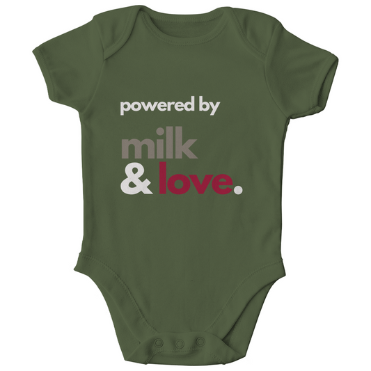 POWERED BY MILK & LOVE: Kurzarm Baby Body aus Bio-Baumwolle in 5 Farben